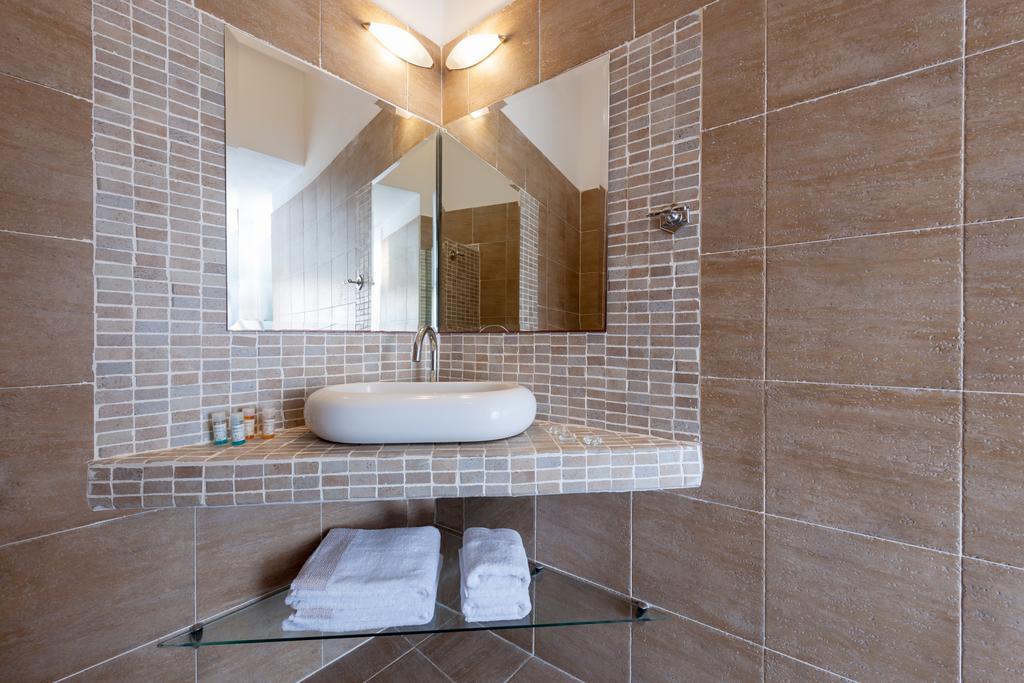 Red Cliff Villa 2Bedroom Villa With Caldera View And Plunge Pool Akrotiri  Ngoại thất bức ảnh